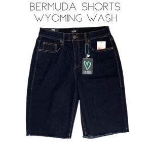 NWT LulaRoe Denim Bermuda Shorts, Size 24 (00-0), Color: Wyoming Wash